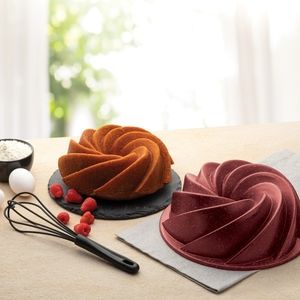 Lotus series cake pan by kalmia home